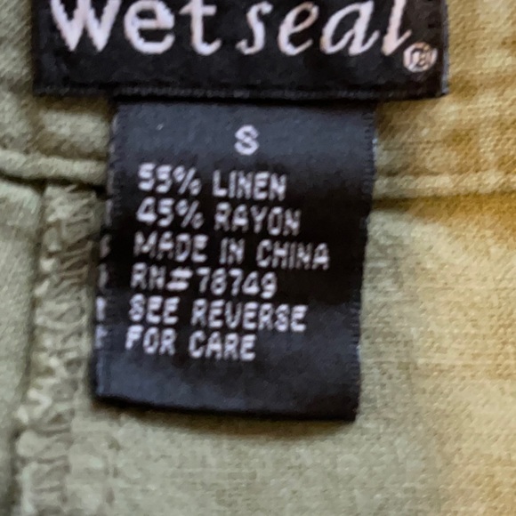 Wet Seal Capris - Picture 6 of 7